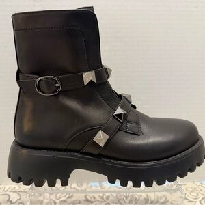 Jildor Zinky Leather Studded Boots